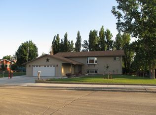 116 Juniper Ave, Glendive, MT 59330