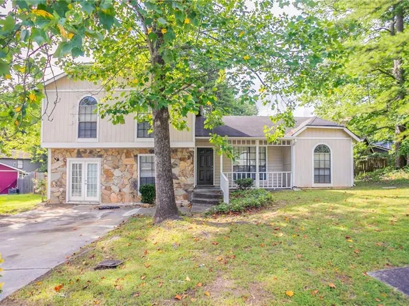 5404 Biffle Downs Rd, Stone Mountain, GA 30088
