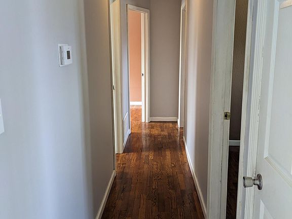 2nd image of 32 E Newport Ave