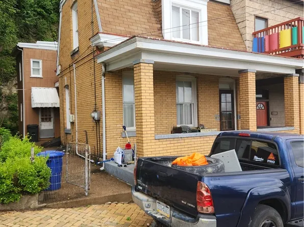1002 Goehring St, Pittsburgh, PA 15212