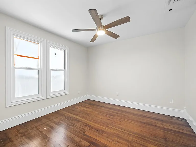 2253 Brant St — Photo 16