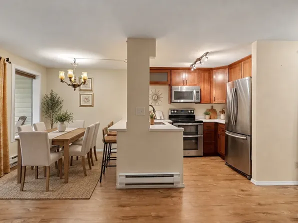 17425 119th Lane SE #D22, Renton, WA 98058
