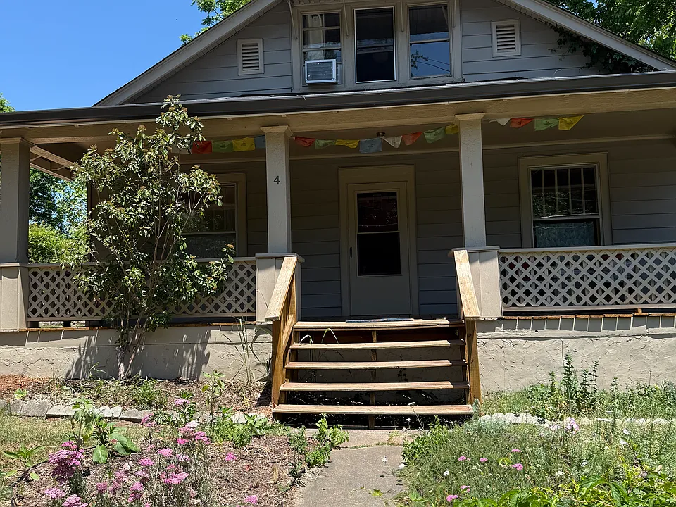 4 Vernell Ave