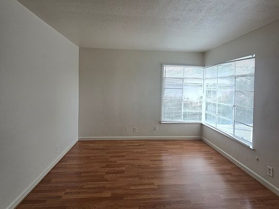3rd image of 548 W Hammond Ave APT D