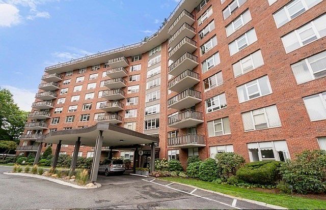 1st image of 280 Boylston St APT 213