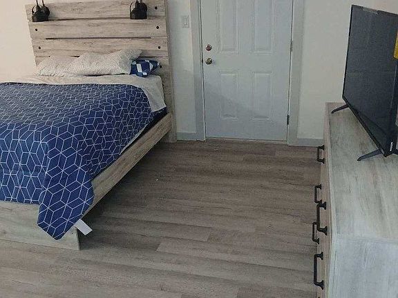 4th image of 334 W Main St #5