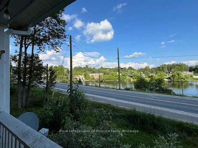 149 Ryerson Cres — Photo 4