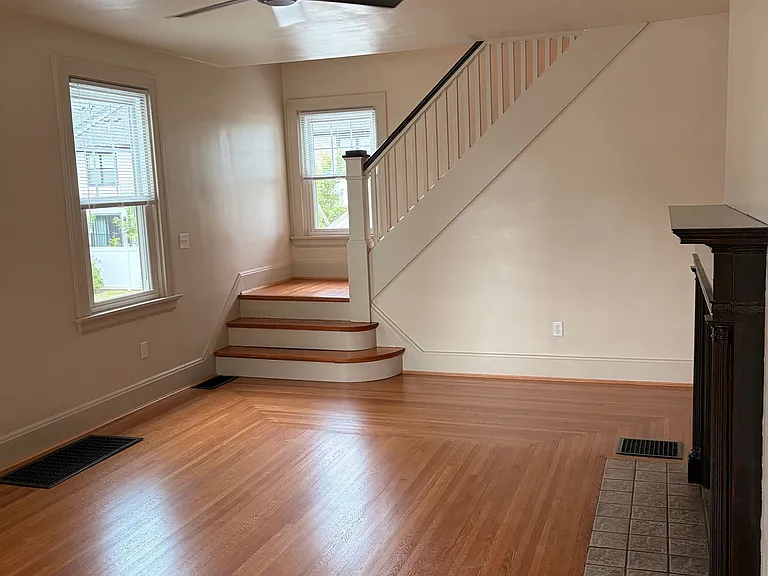 5622 Whitney Pl — Photo 26