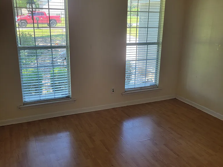 134 Windwood Dr — Photo 16