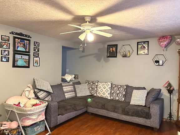3rd image of 210 Linn Ct APT D