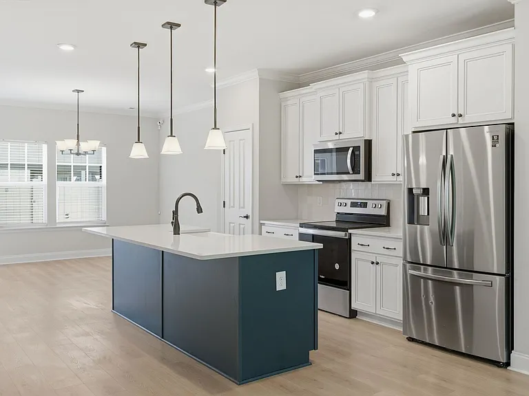1021 Milson Ln — Photo 6