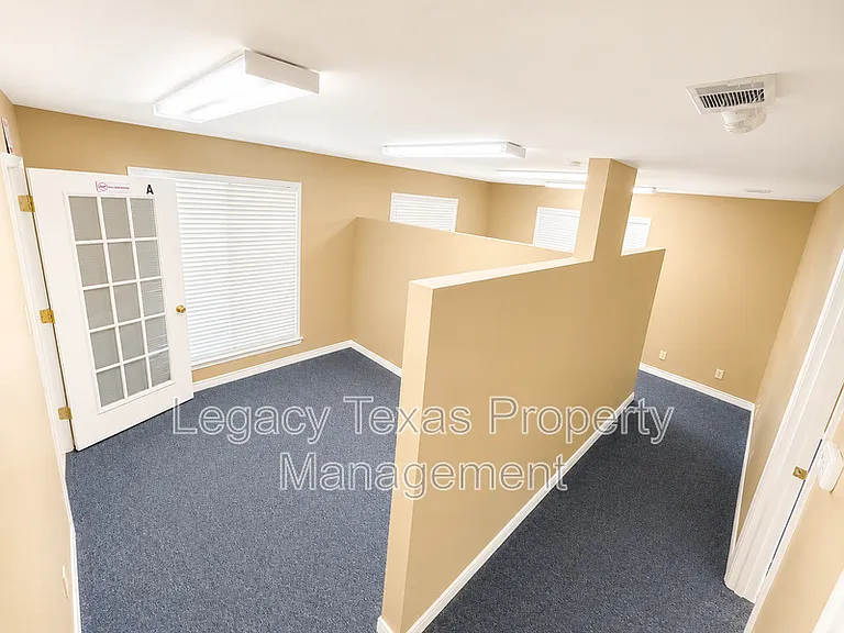 508 N Crowley Rd — Photo 17