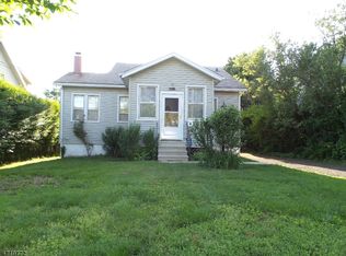 72 Burnham Rd, Morris Plains, NJ 07950