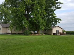 N5403 County Rd W, New London, WI 54961