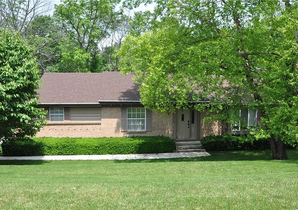 1st image of 634 Riverwood Dr