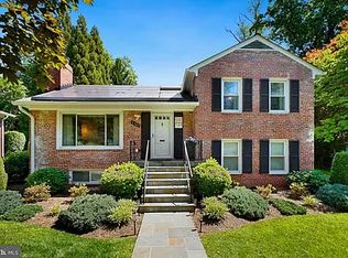 6307 Blackwood Rd, Bethesda, MD 20817