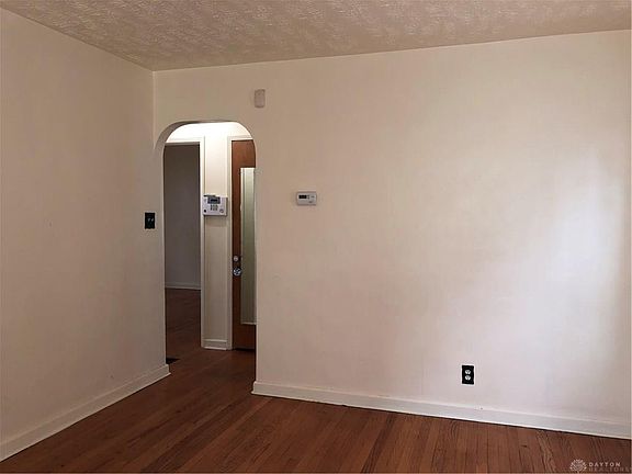 3rd image of 4224 Midway Ave