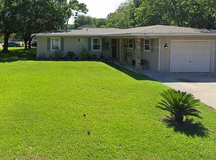 2504 Fernwood St, Pascagoula, MS 39567