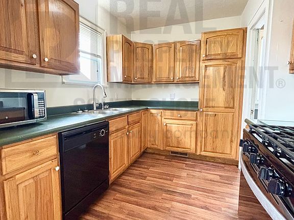 4th image of 1010 2nd St