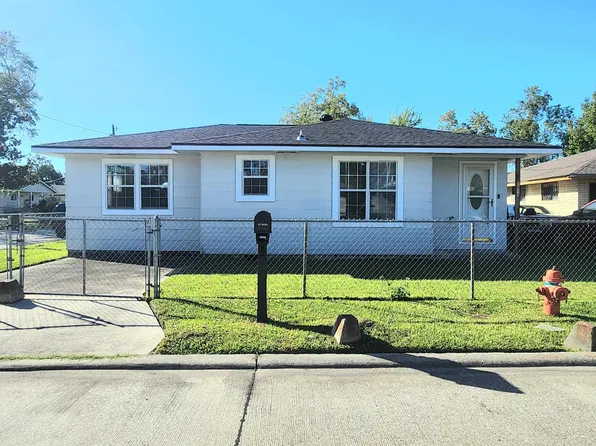 2014 Pinehurst St, Lake Charles, LA 70601