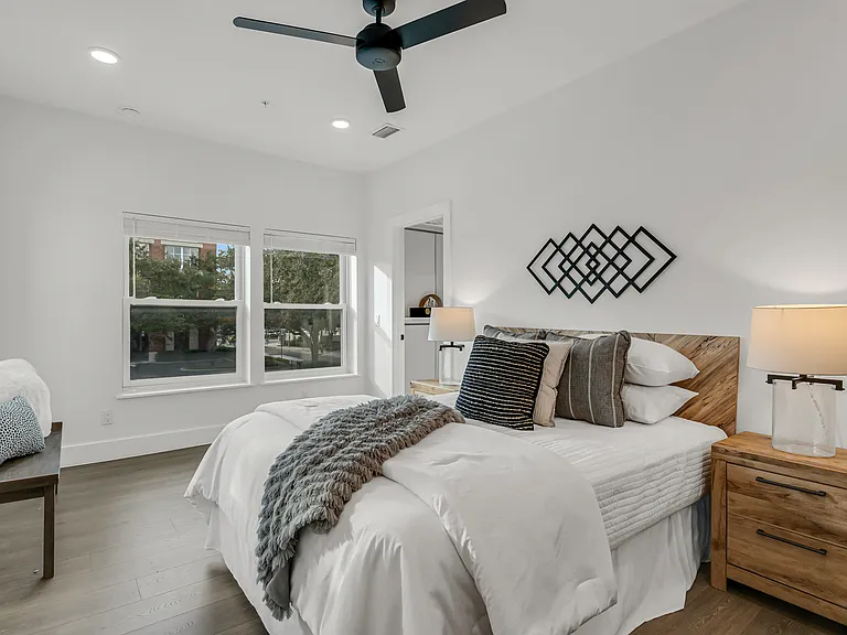 3008 W Estrella St #2 — Photo 7
