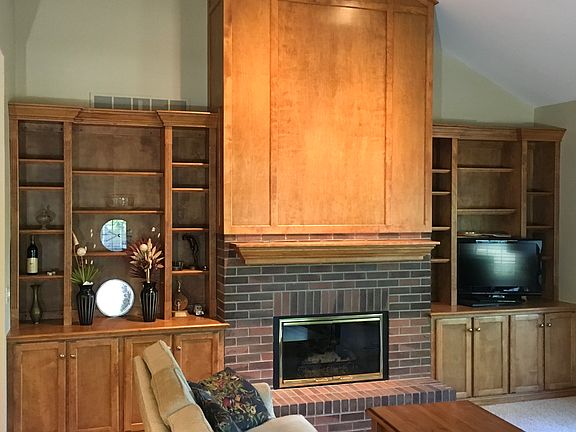 2nd image of 1101 Adare Ct