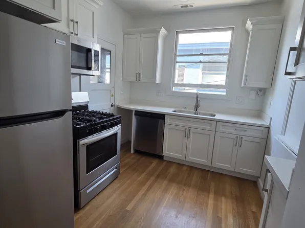 2720 College Ave APT 3, Berkeley, CA 94705