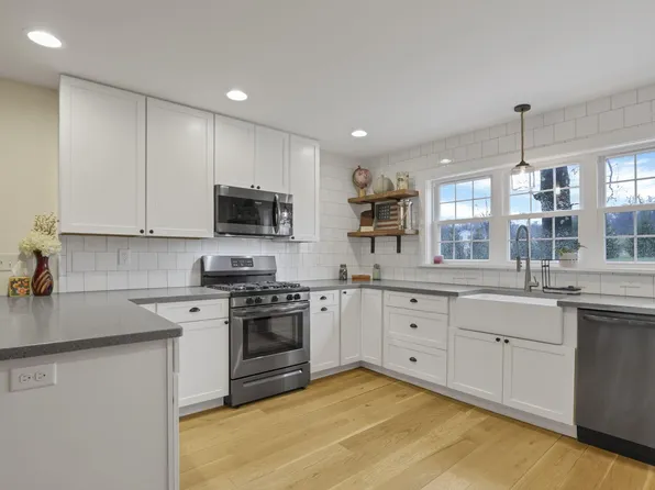 567 Franklin Ave, Heath, OH 43056