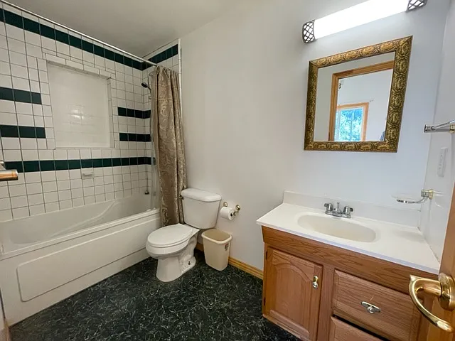 8 Valley View Dr — Photo 16