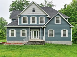 49 Greenhill Rd, Hamburg, NJ 07419