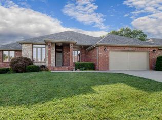 1002 N 19th Ave, Ozark, MO 65721