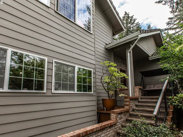 2660 Bowmont Dr, Eugene, OR 97405