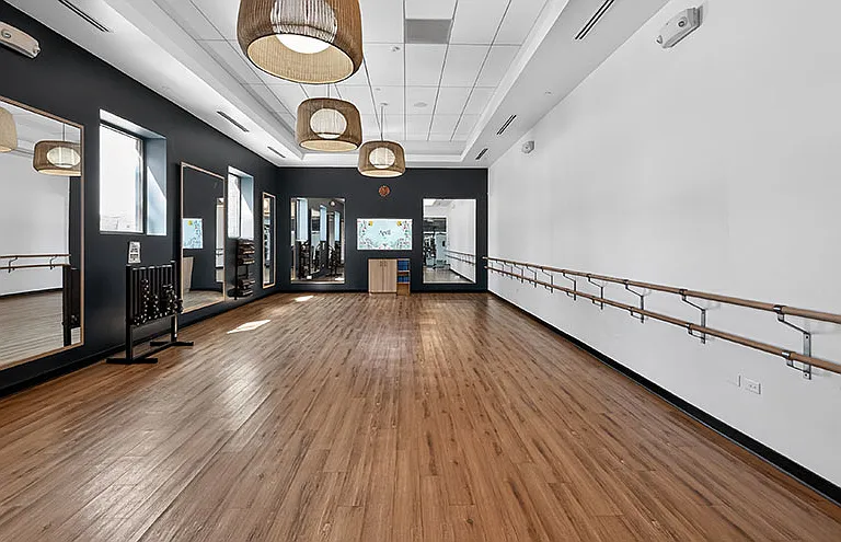 TAVA Waters Apartments — Photo 20