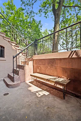 Rented by William Raveis Real Estate | media 20