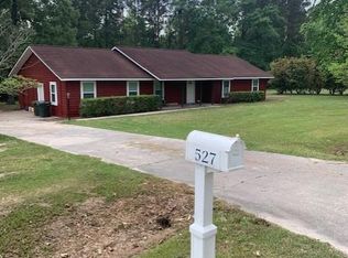 527 E Church St, Mount Vernon, GA 30445