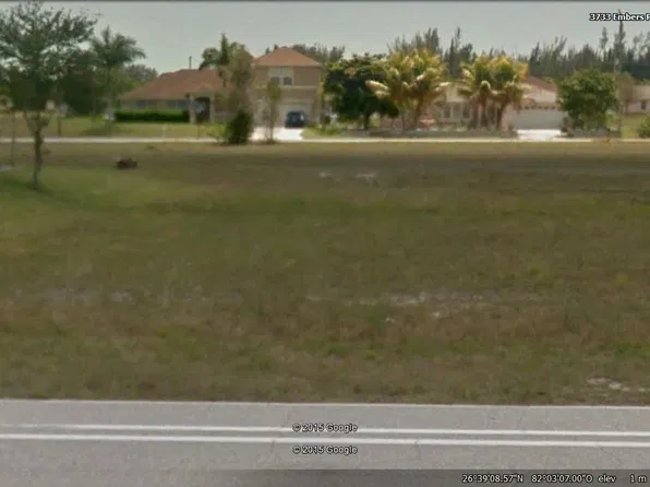 3734 Embers Pkwy W, Cape Coral, FL 33993