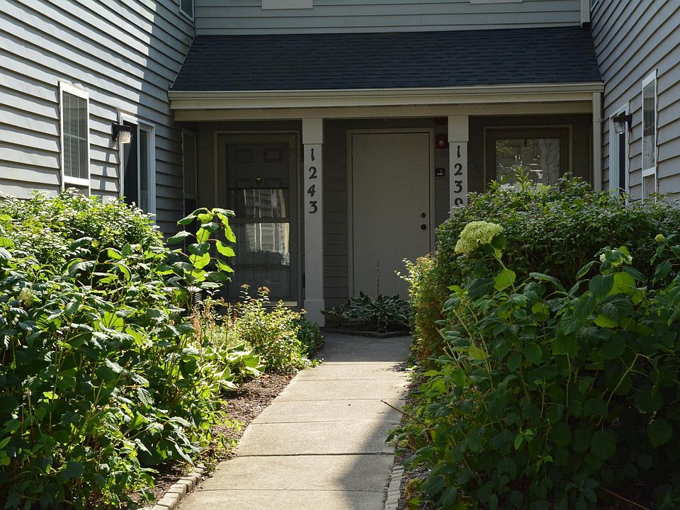 1st image of 1243 Orleans Dr #1243