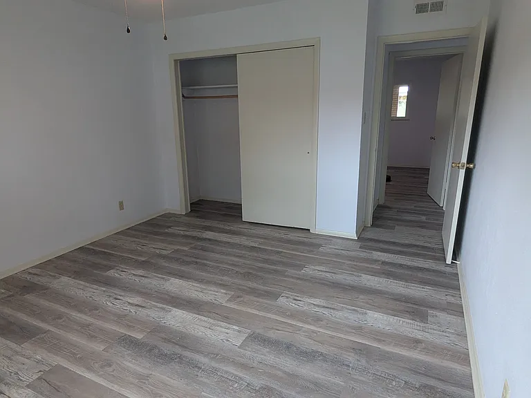 1711 Charles Cir — Photo 9