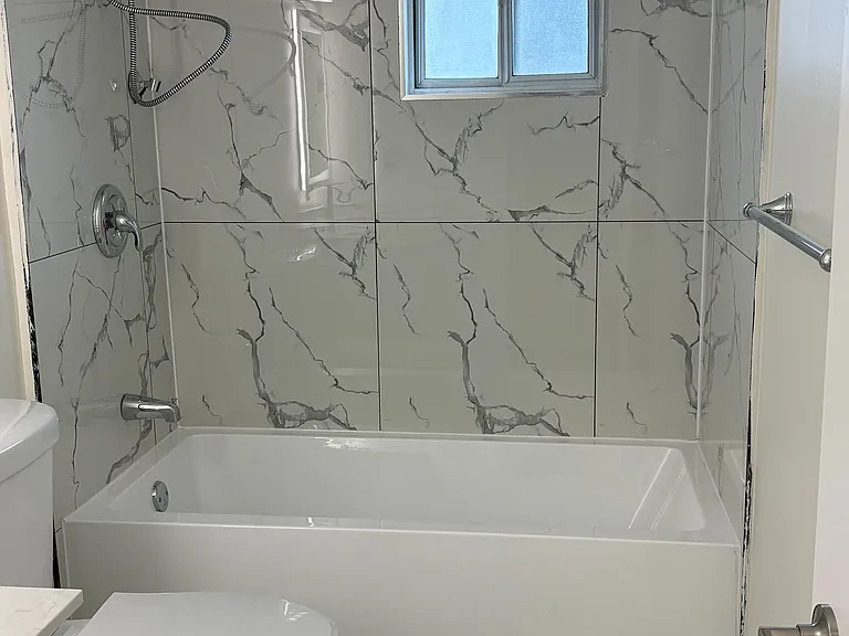 44 Sylvia St — Photo 20