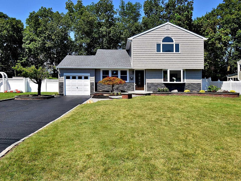 1st image of 263 Curtin Ave