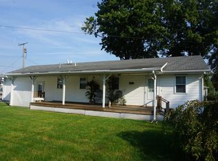204 S Burke St, Wolcott, IN 47995