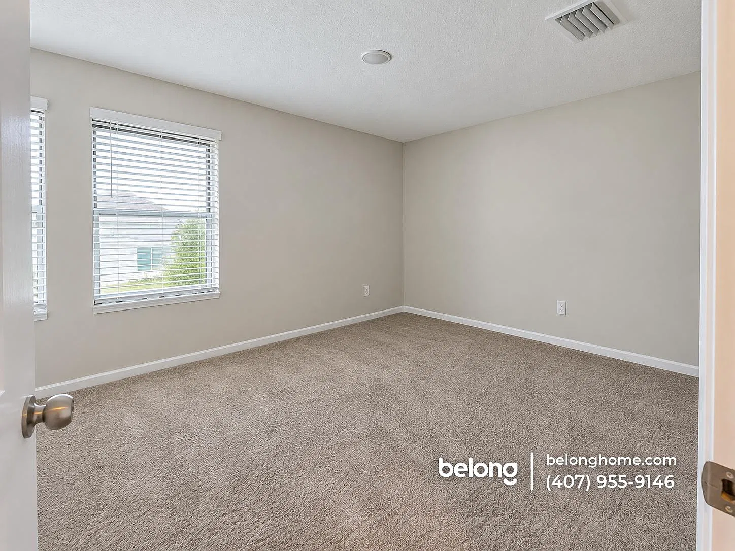 5 bed, 3.0 bath, 2422 sqft, $2,450 — Photo 4