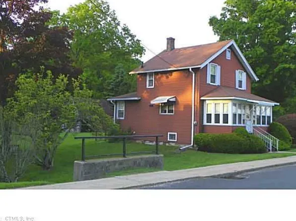 14 Pease St, Canaan, CT 06018