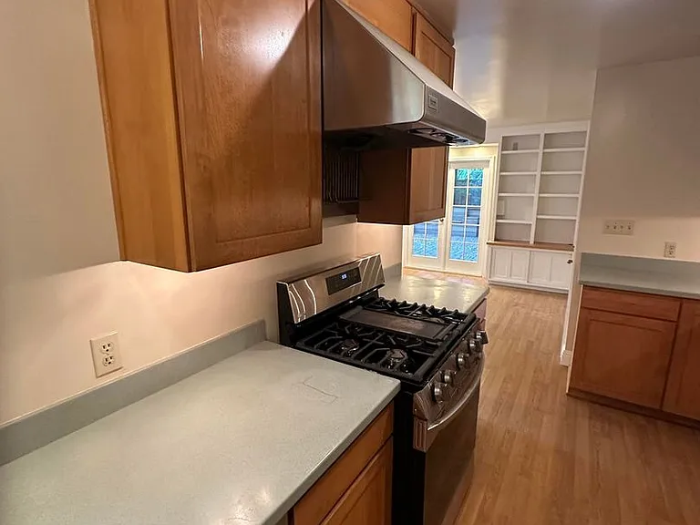 535 Central Ave — Photo 8