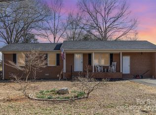 437 Valley St, Stanley, NC 28164