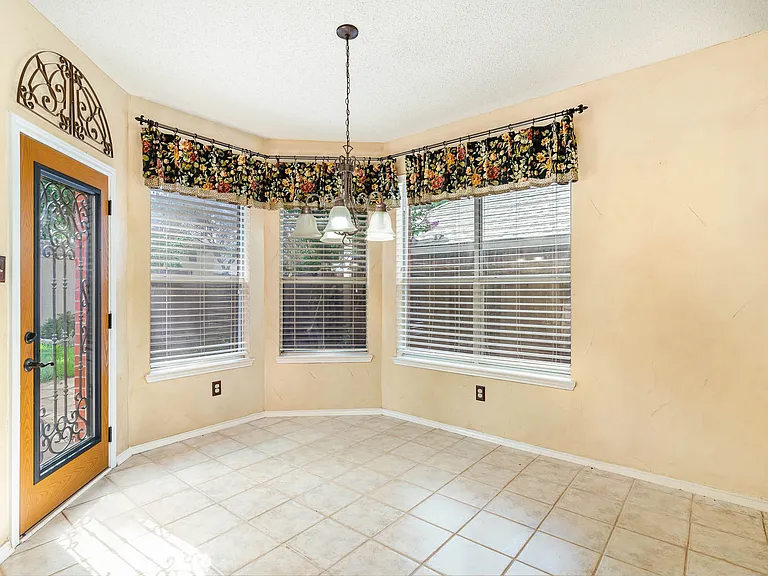3108 Palmtree Dr — Photo 11