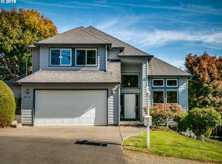 8828 SW 36th Ave, Portland, OR 97219