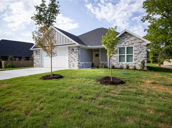 3 Angus Ln, Bella Vista, AR 72715