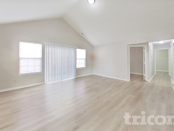 2nd image of 4914 Marigold Ln