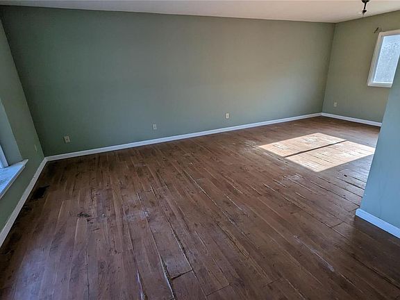 4th image of 6852 Chilham Dr